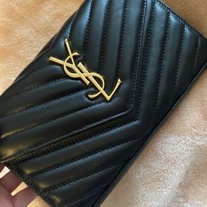 Designer Inspired Wallet with Chain